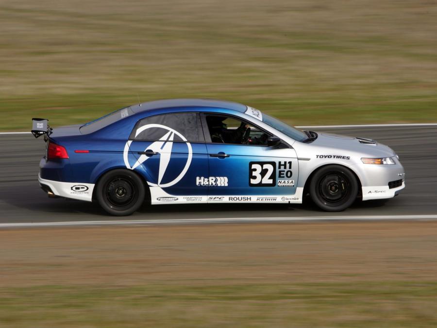  Acura TL Race Car 2004 года  (фото 2 из 6)